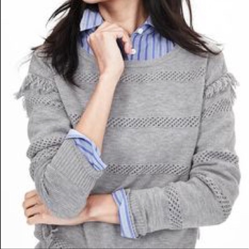 BANANA Republic Gray Merino Wool Blend Sweater with Fringe Detail Size S